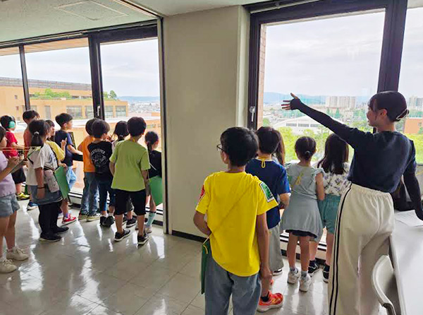 キャンパス見学の様子