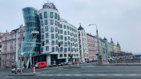 Rioプラハdancing house.jpg