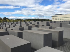 ベルリン墓地.jpeg